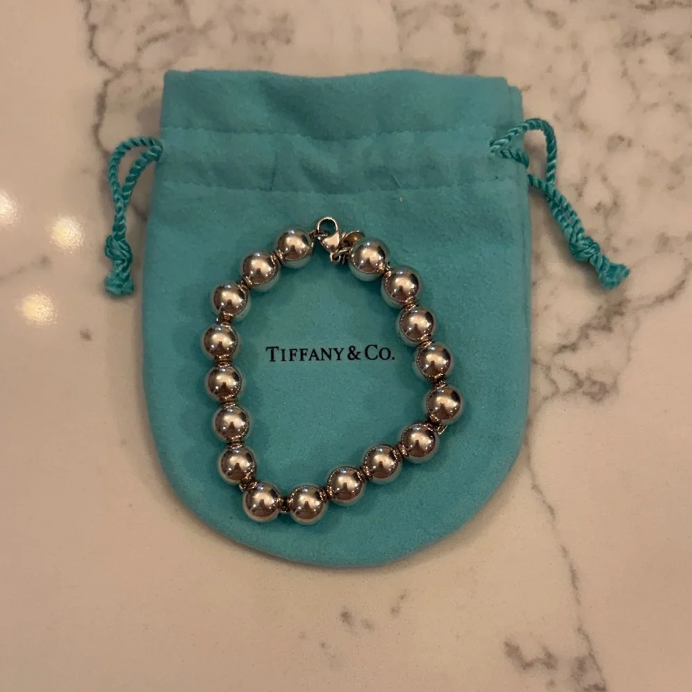 Tiffany & Co. Silver Bead bracelet with Turquoise Pouch - Picture 1 of 2